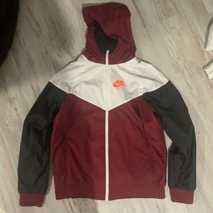 Nike Kids Zip-up Windbreaker Jacket (XL)
